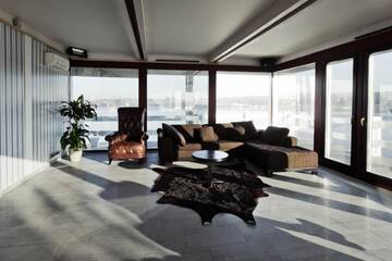 Фото номера Апартаменты с 3 спальнями - Пентхаус Гостевой дом Soho Beach Hotel г. Красногорск 4